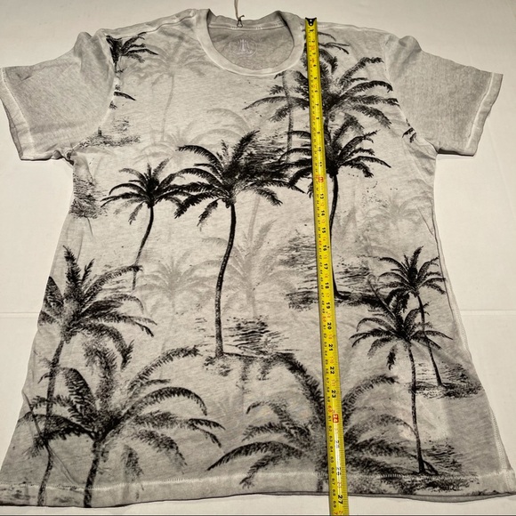 NWT Herrlicher Tropical Print T-Shirt  SZ Large - Picture 13 of 13